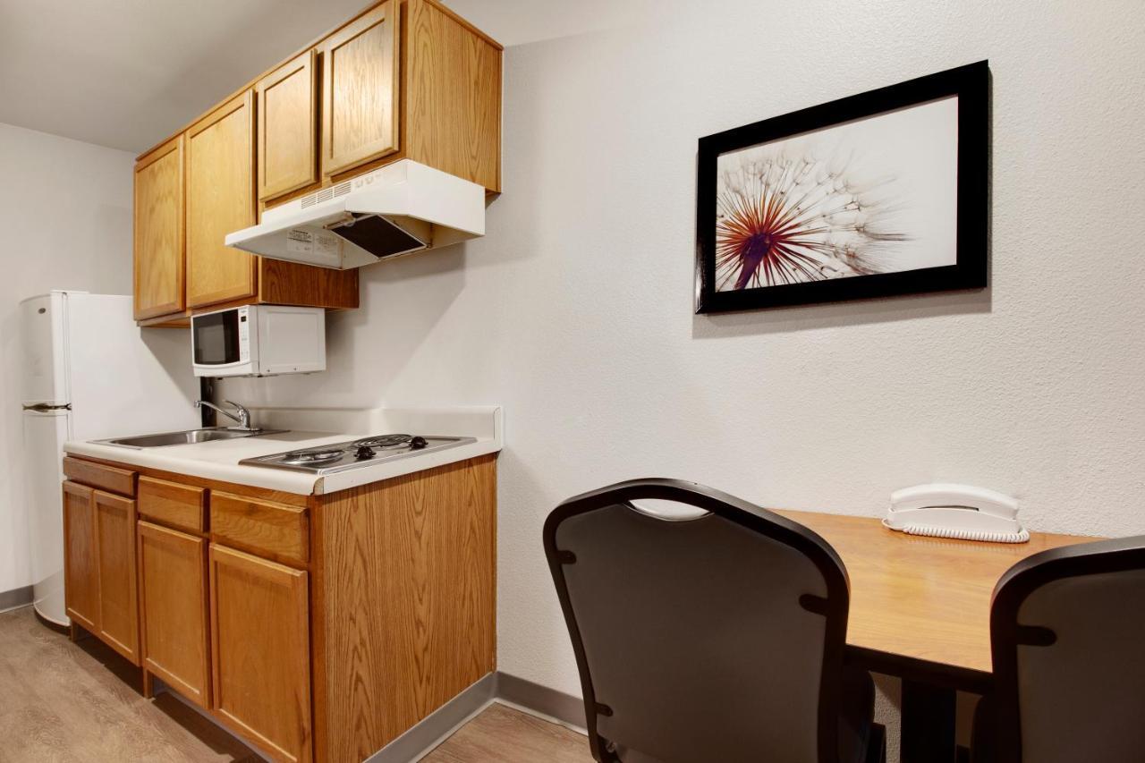 Woodspring Suites Houston Willowbrook Exterior photo